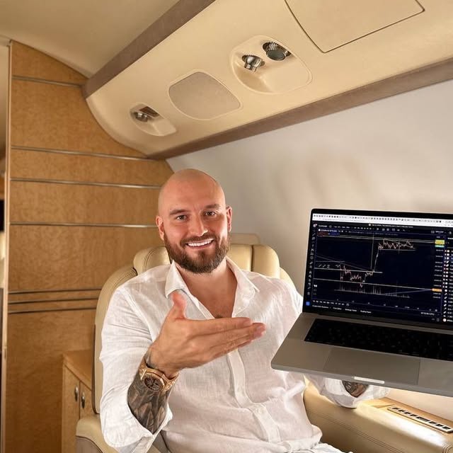 WhatsbjdsApp Image 202